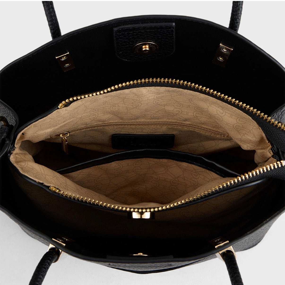 Boss Muse Handbag|| Sling bag